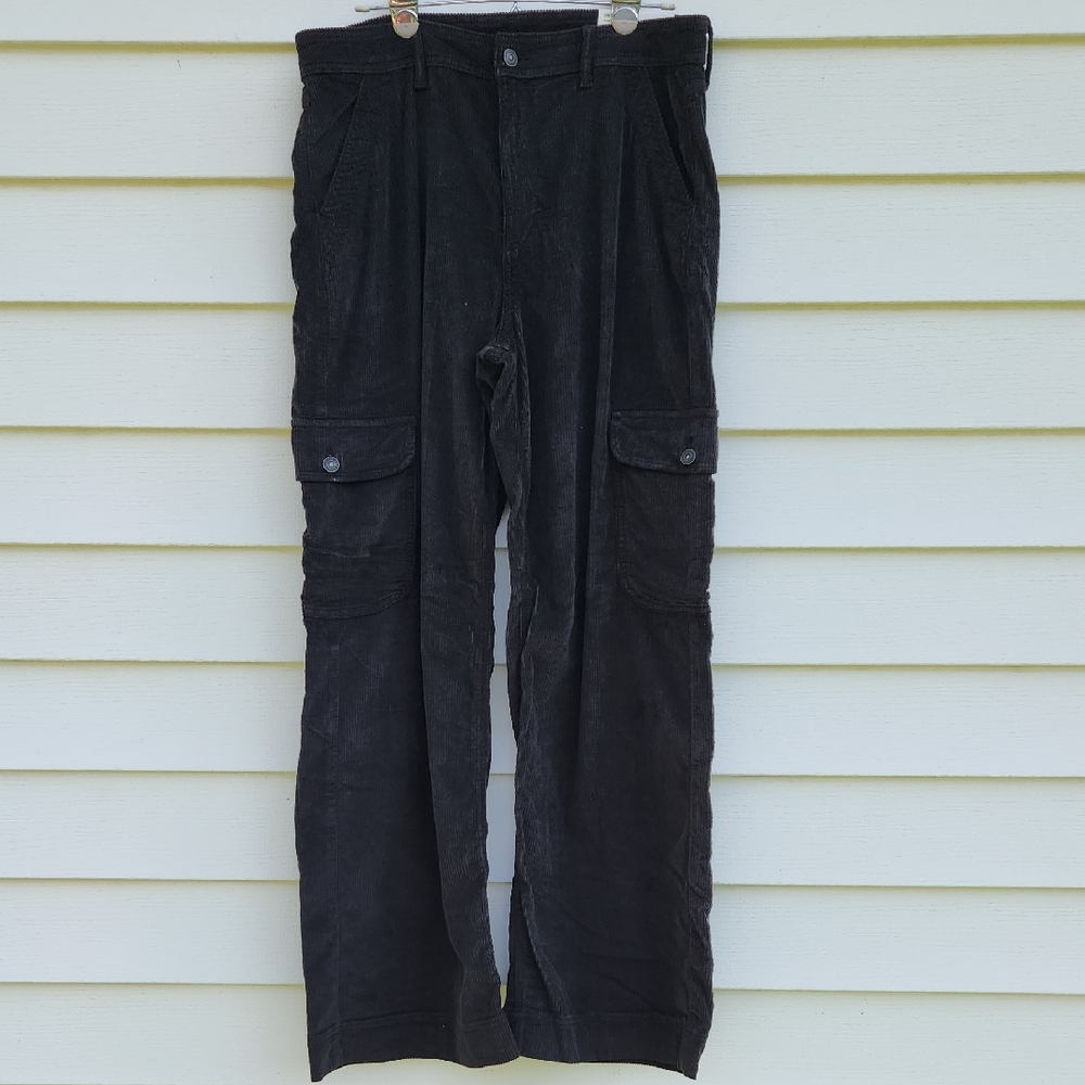 American Eagle Outfitters Black Cargo Pants Relaxed Fit